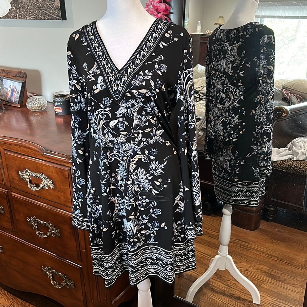 Long sleeve floral dress